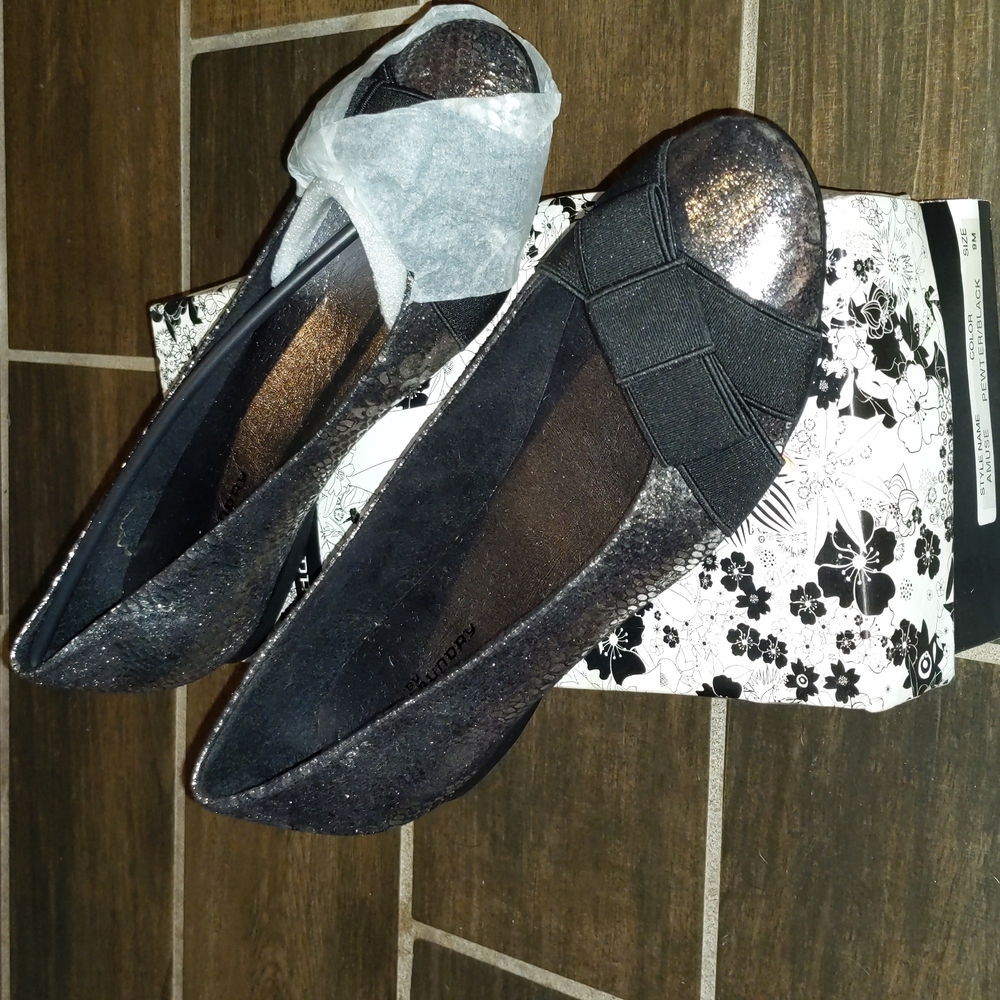 CL by Chinese Laundry Amuse Flats Pewter Black 9M